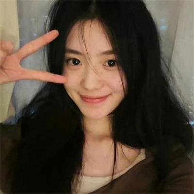 笼中女